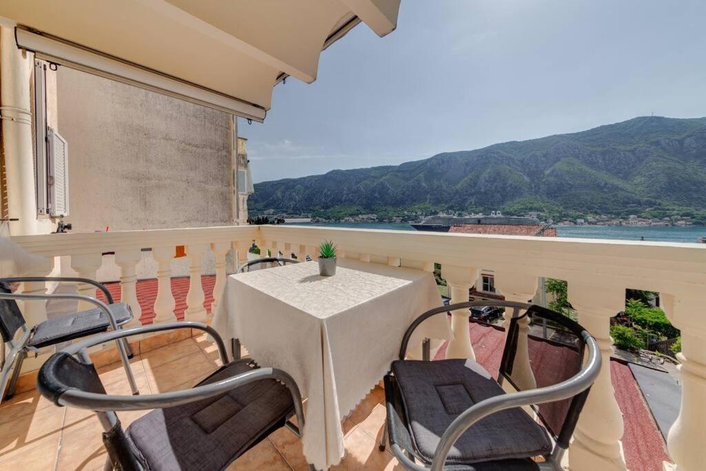 Sailor'S Knot Apartment - Central And Amazing Sea View Kotor Eksteriør billede